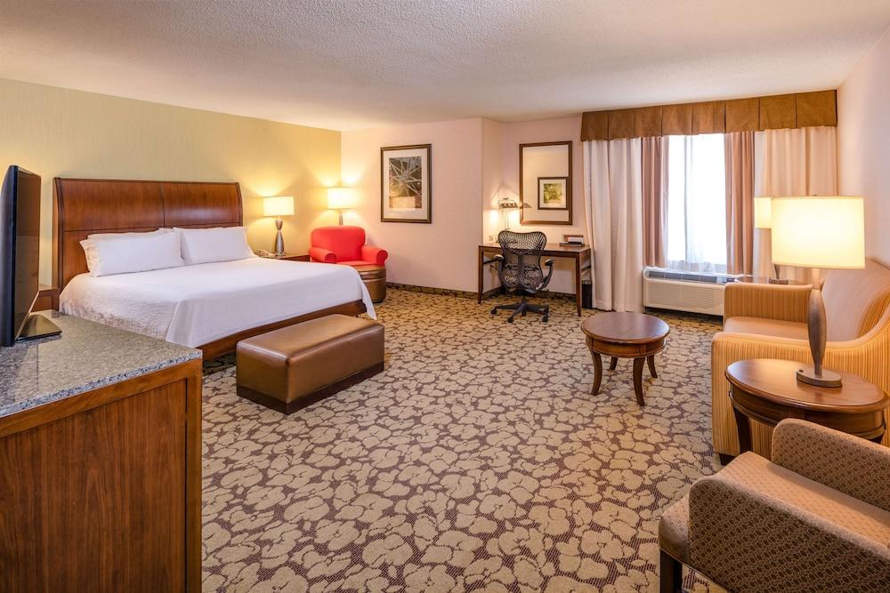 Hilton Garden Inn Portland Airport Exterior foto