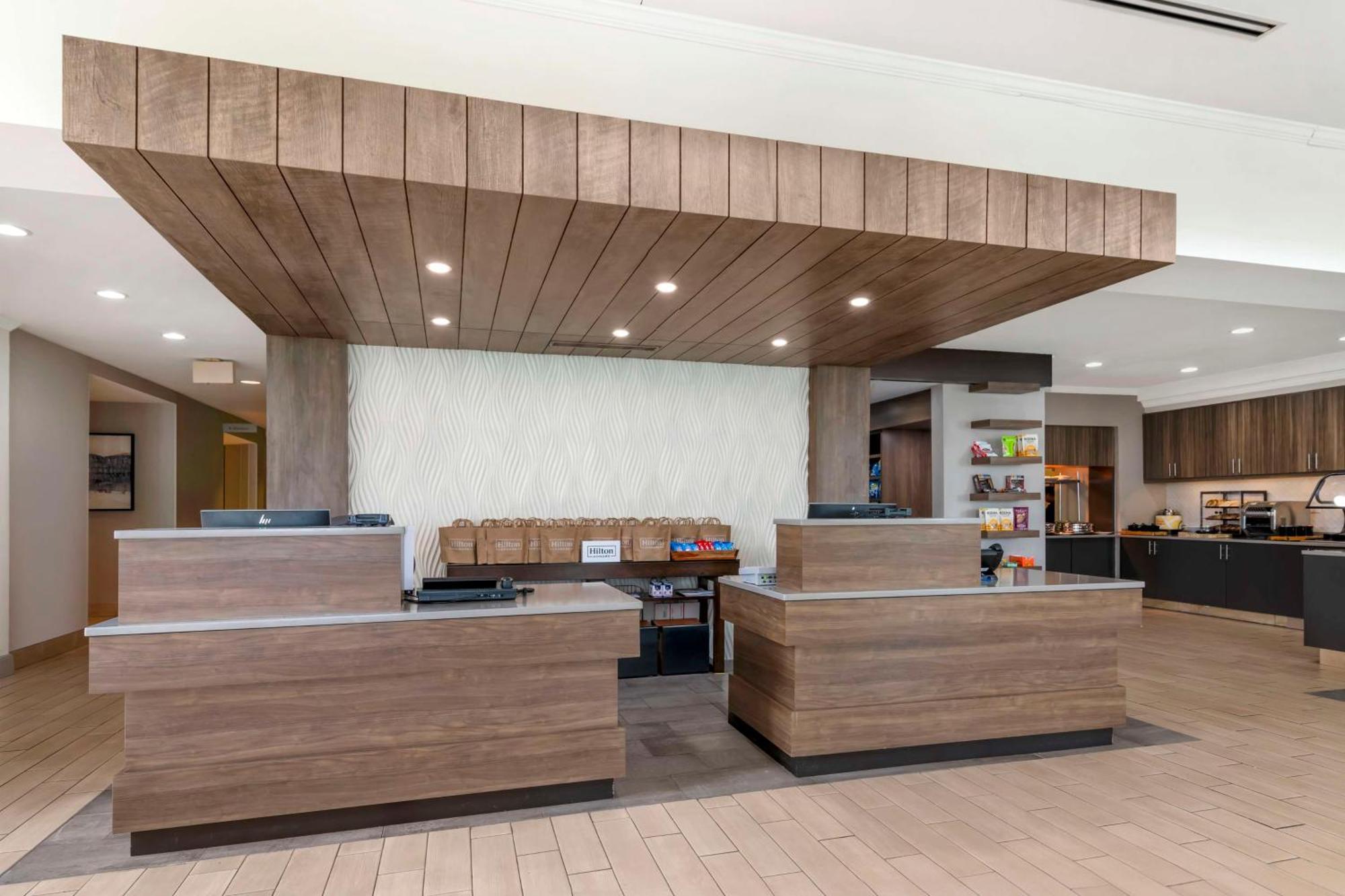 Hilton Garden Inn Portland Airport Exterior foto