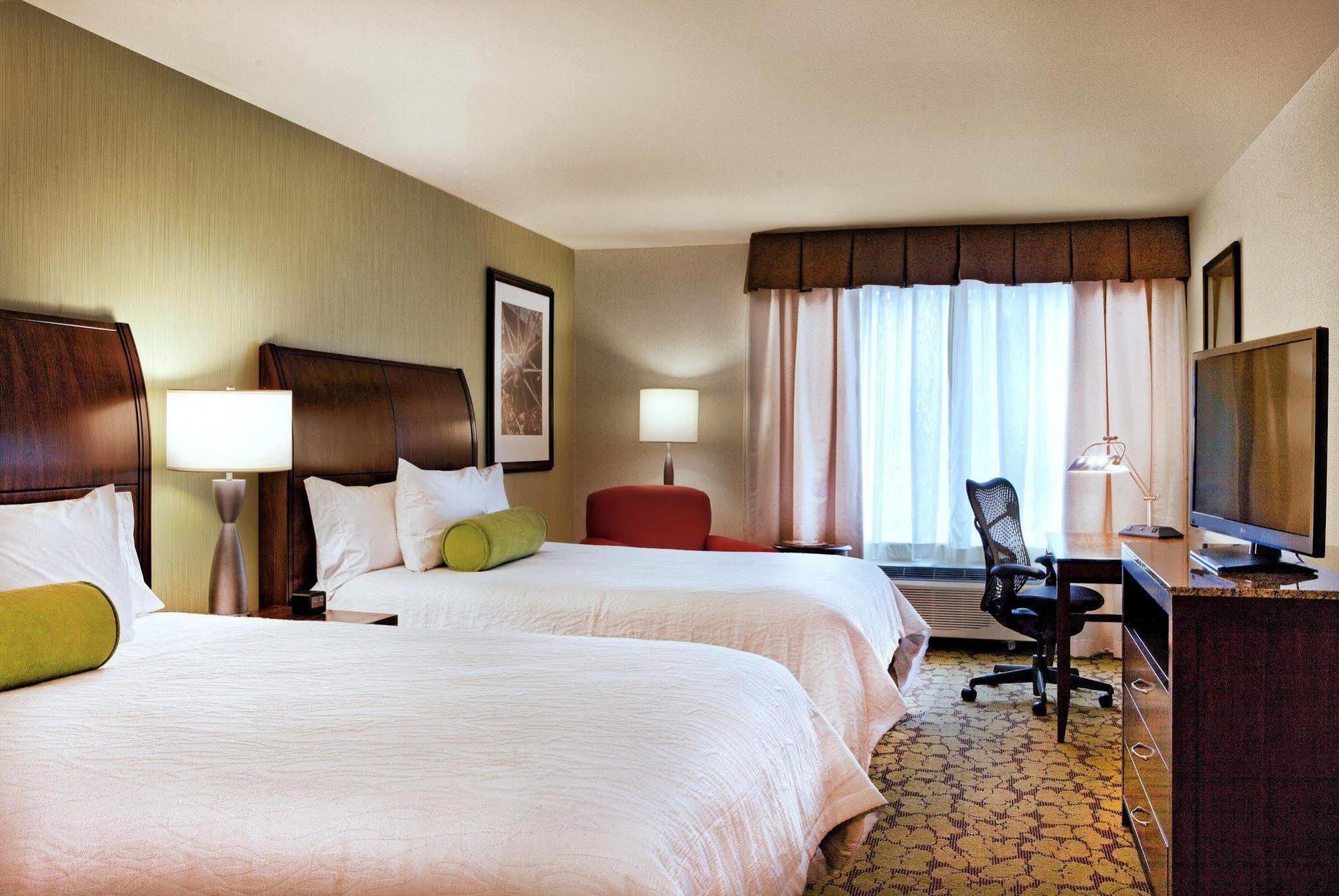 Hilton Garden Inn Portland Airport Exterior foto